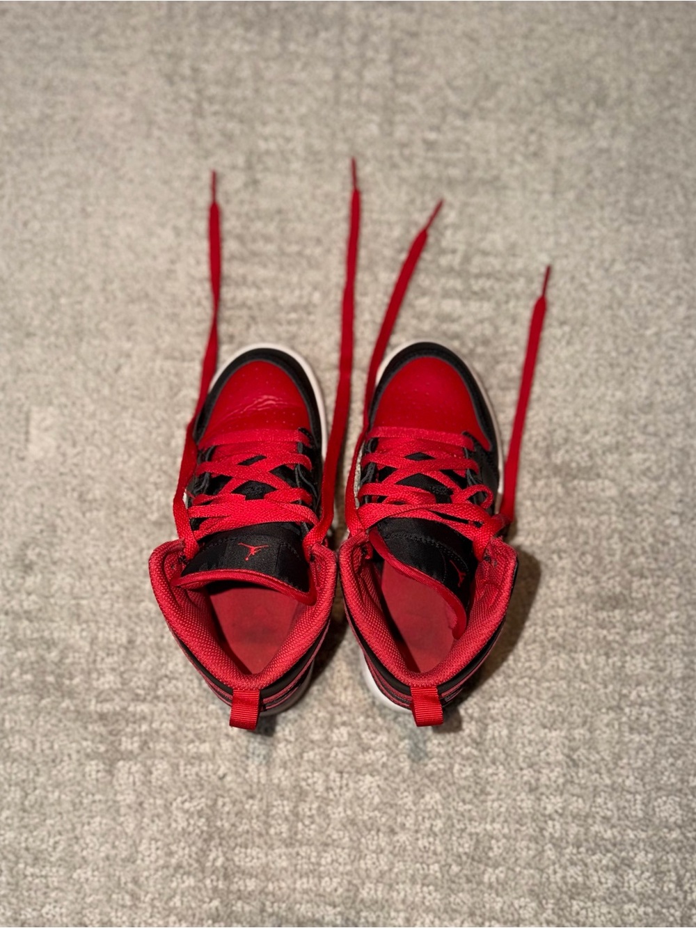 Unisex Air Jordan 1 Mid Red/Black Leather Mid-Top Kids Size 13 - Picture 7 of 9
